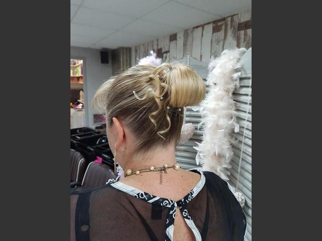 Chignon boucles